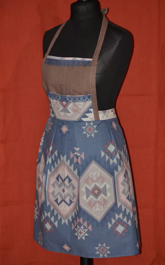 Lielie rakstu motīvi, dažādās krāsās 